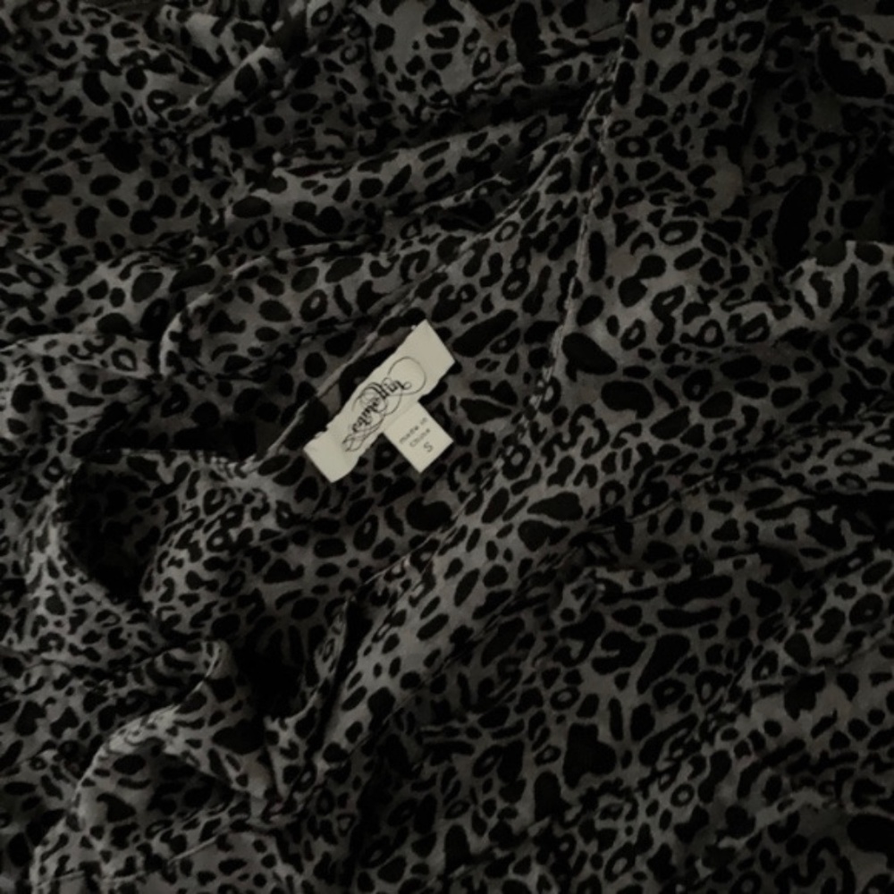 CAMELLIA Tiered Ruffle Dress Animal Print Gray Black Small - Picture 5 of 5